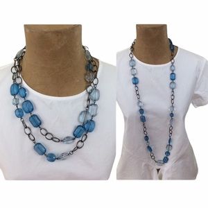 Various shaped blue beads necklace